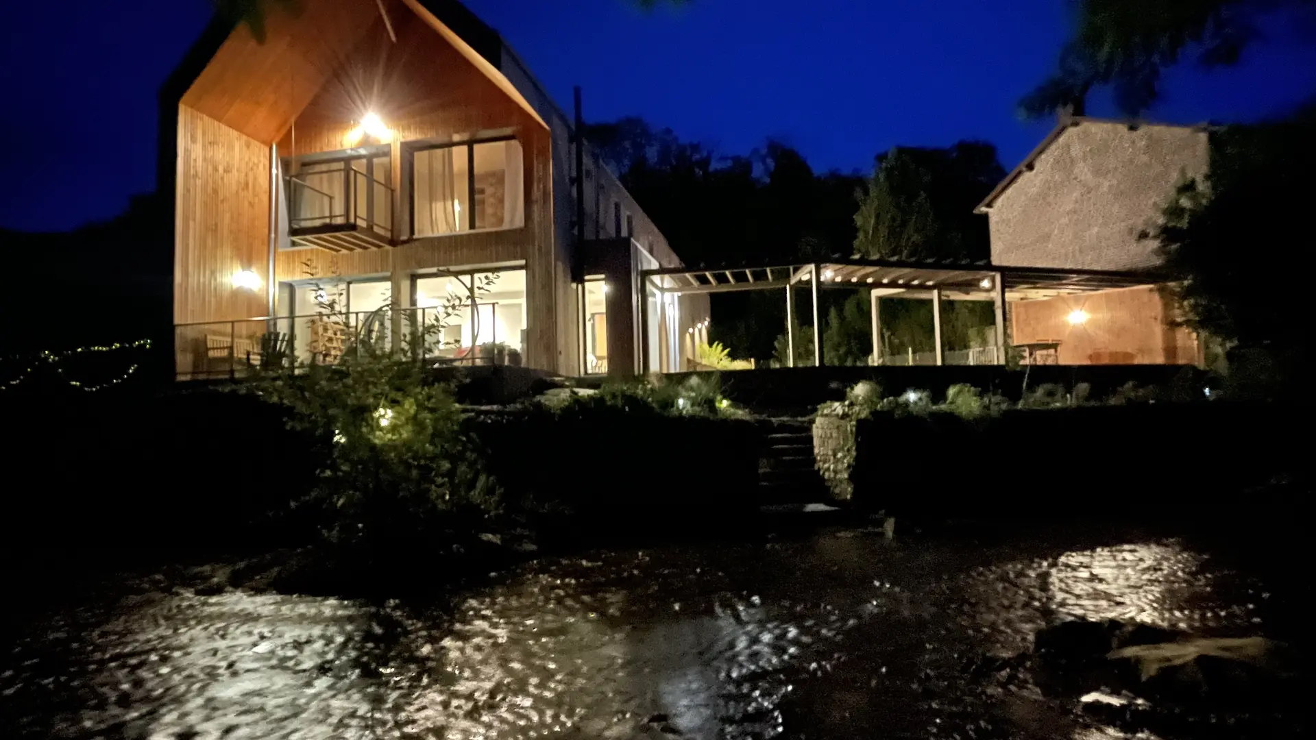 webiozenbynight at veuleslesroses