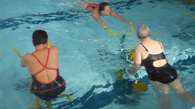 Act_Aqua_Aquabiking_piscine_Littoral_3