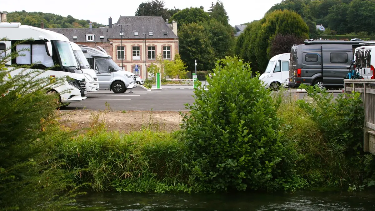 Aire de camping car de Montville 1 ©ML Vittori OTNCV