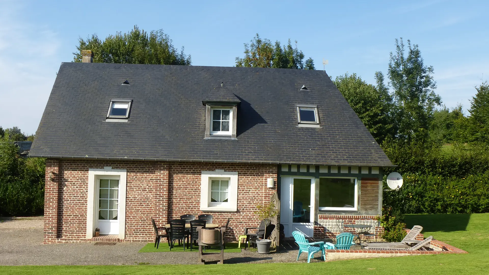 Au clos des hêtres le Gîte extérieur 1 Mme LEROUX