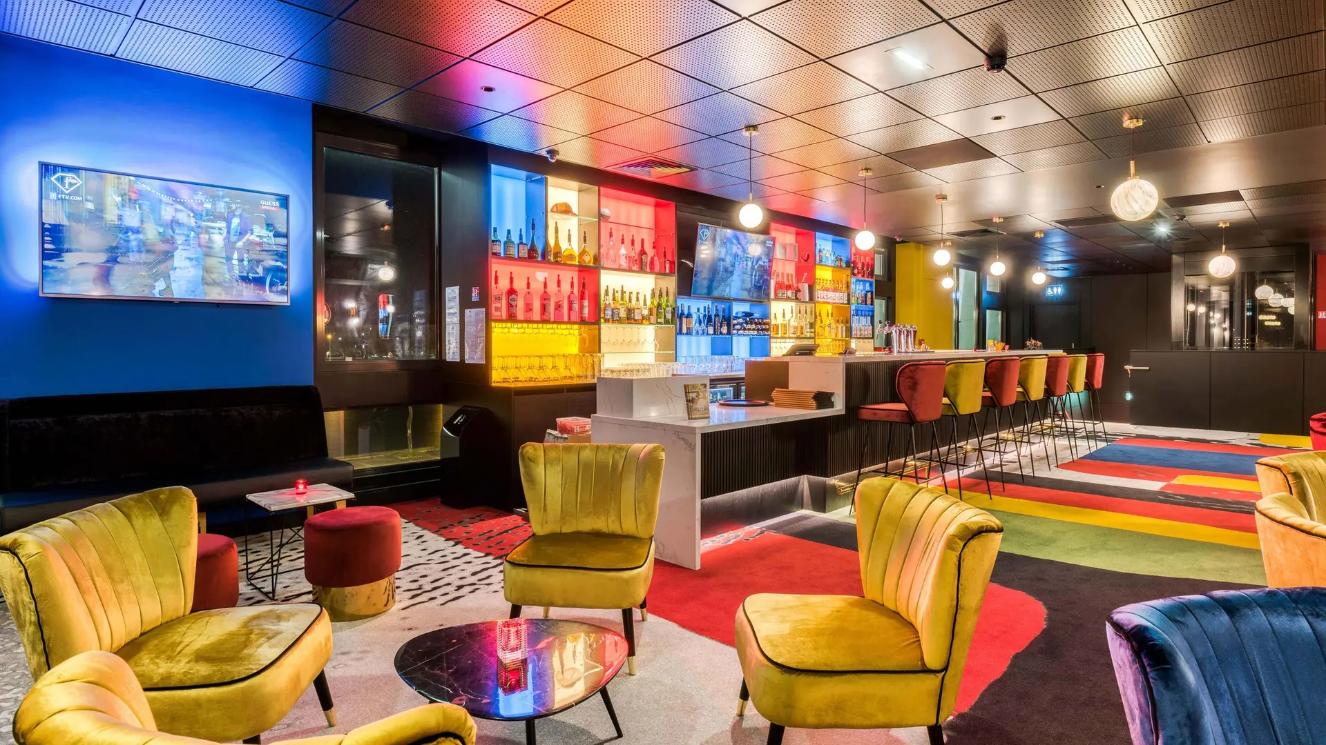 Bar Lounge