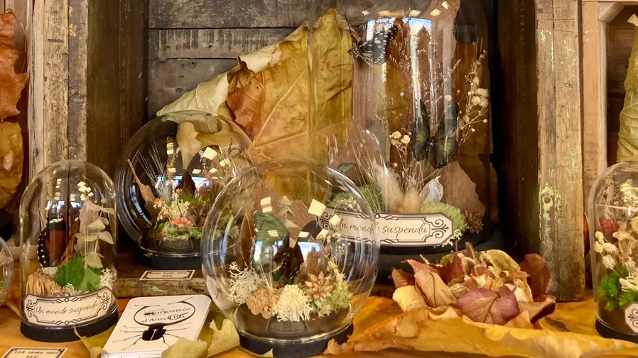 CLOCHES FLEURIES ART LOC HALLES BUCHY © ML VITTORI