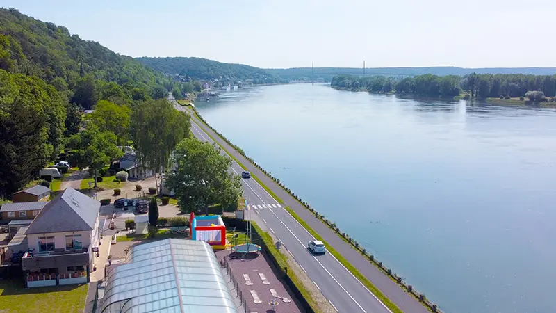 Camping Barre y Va vue aérienne Villequier Rives en Seine Caux Seine tourisme