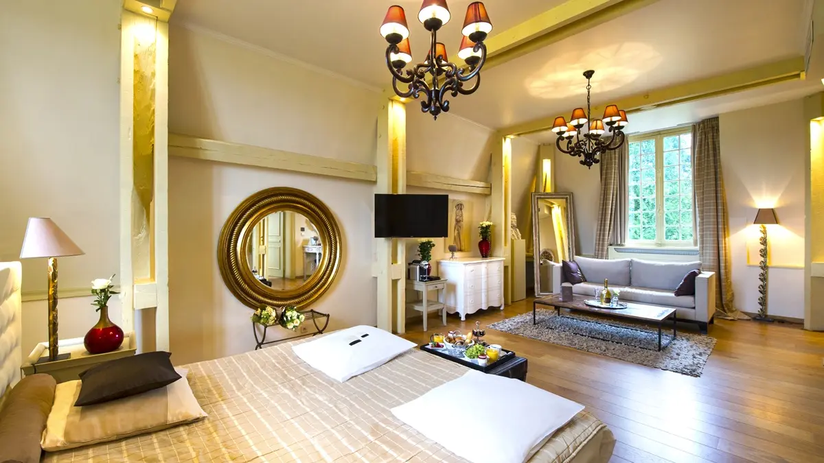 Chateau-Hotel-de-Belmesnil (1)