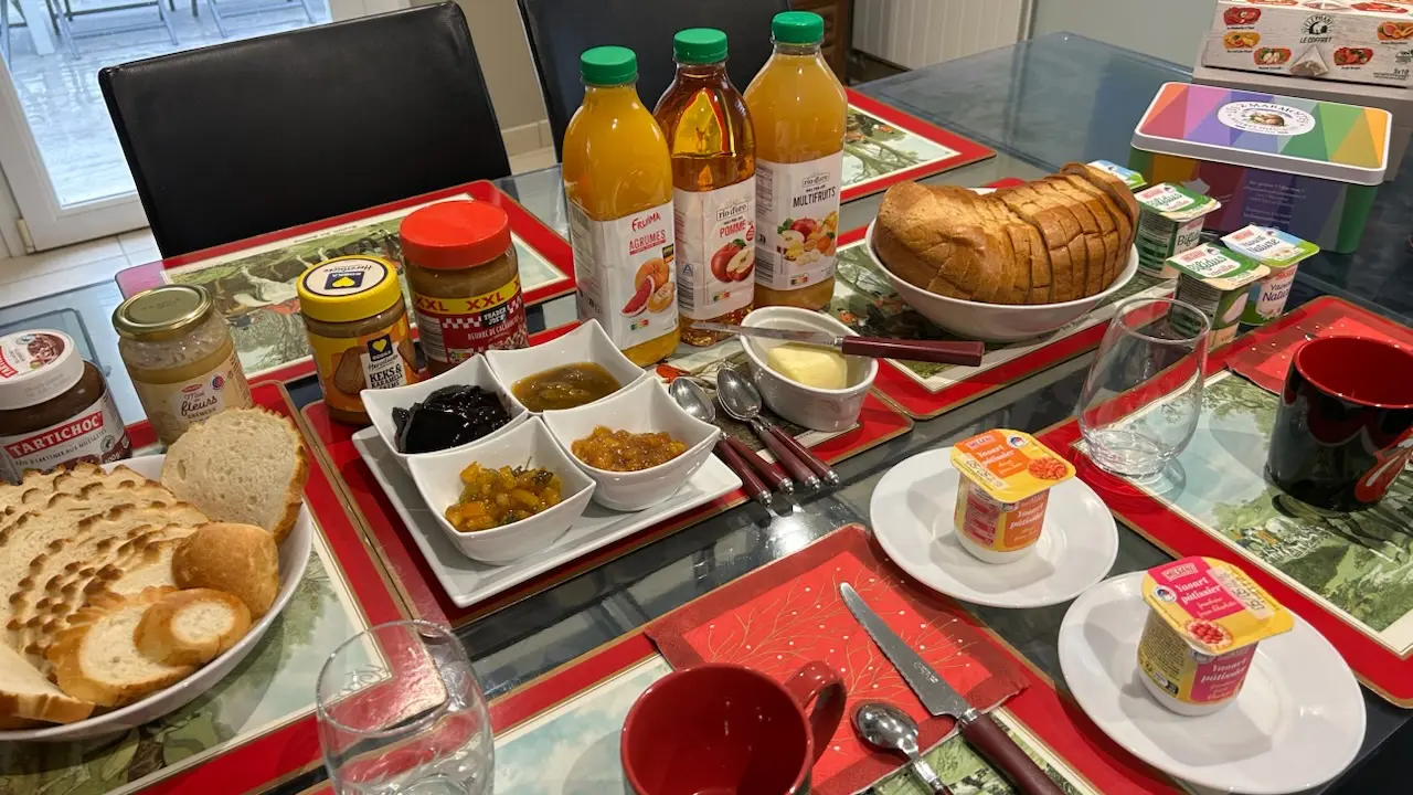 Petit-déjeuner - Les 2 ours verts (2)