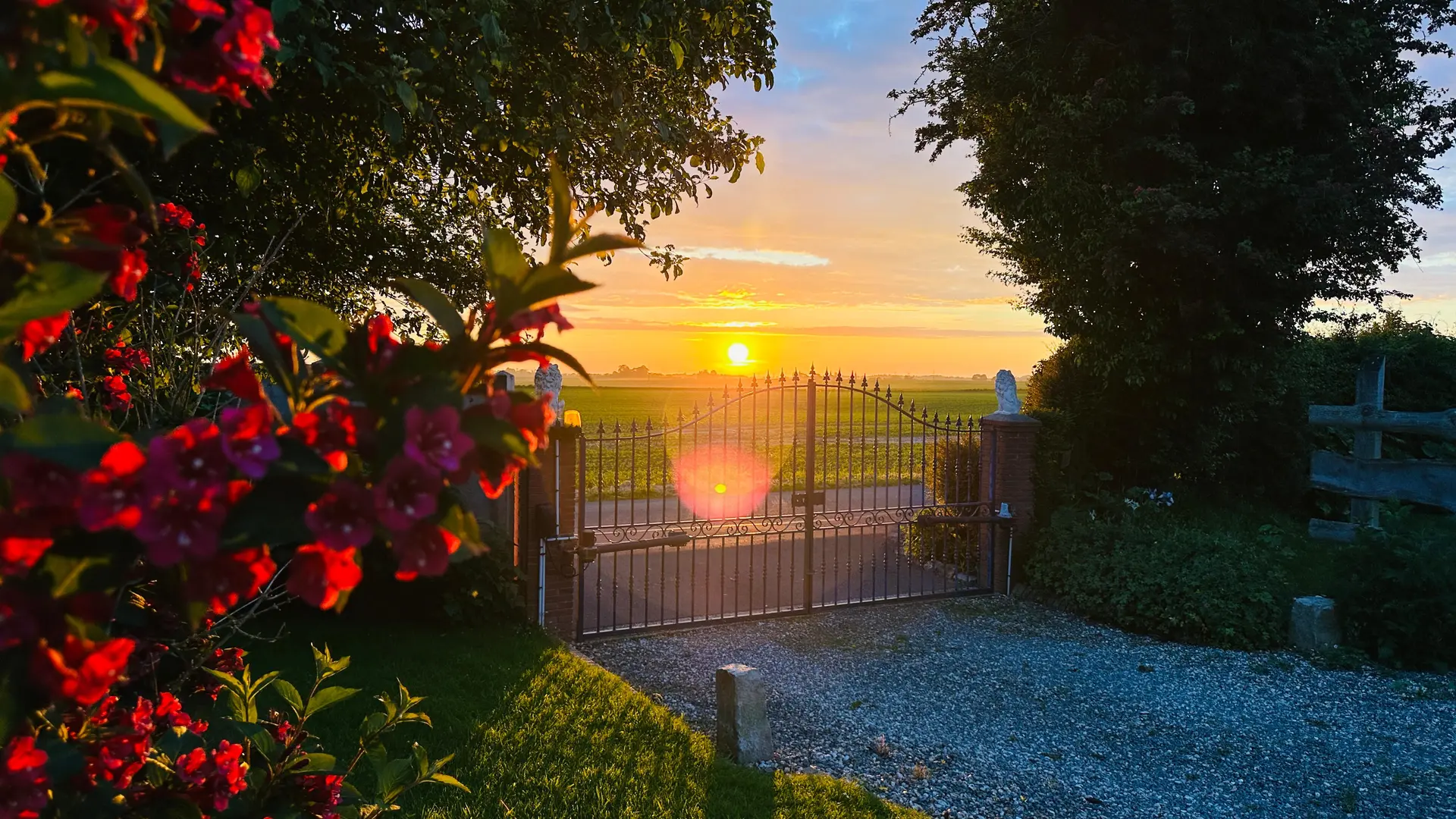 Coucher de soleil au clos brayon Saint-Honoré