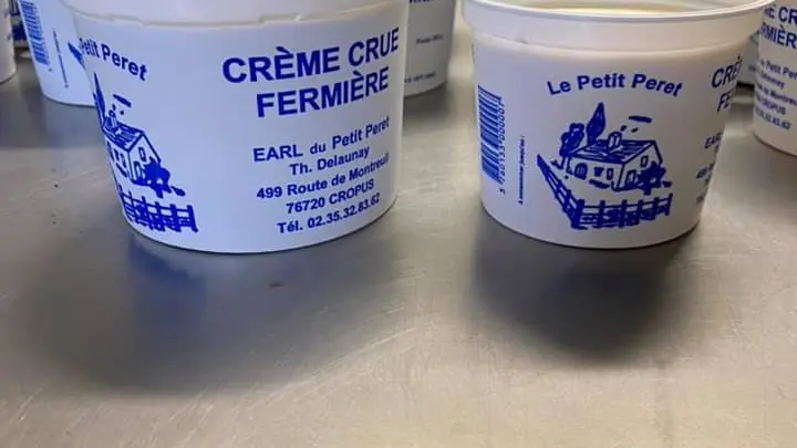 Crème de la ferme du Petit Perret