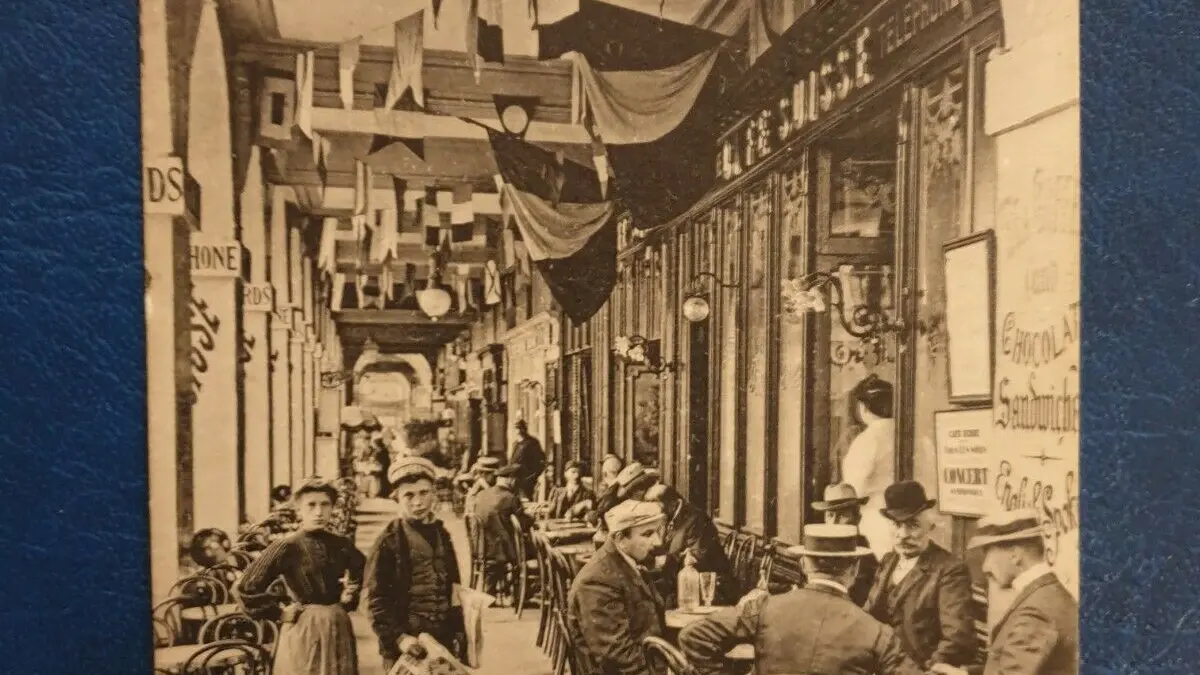 DIEPPE-le-café-suisse-carte-postale 77