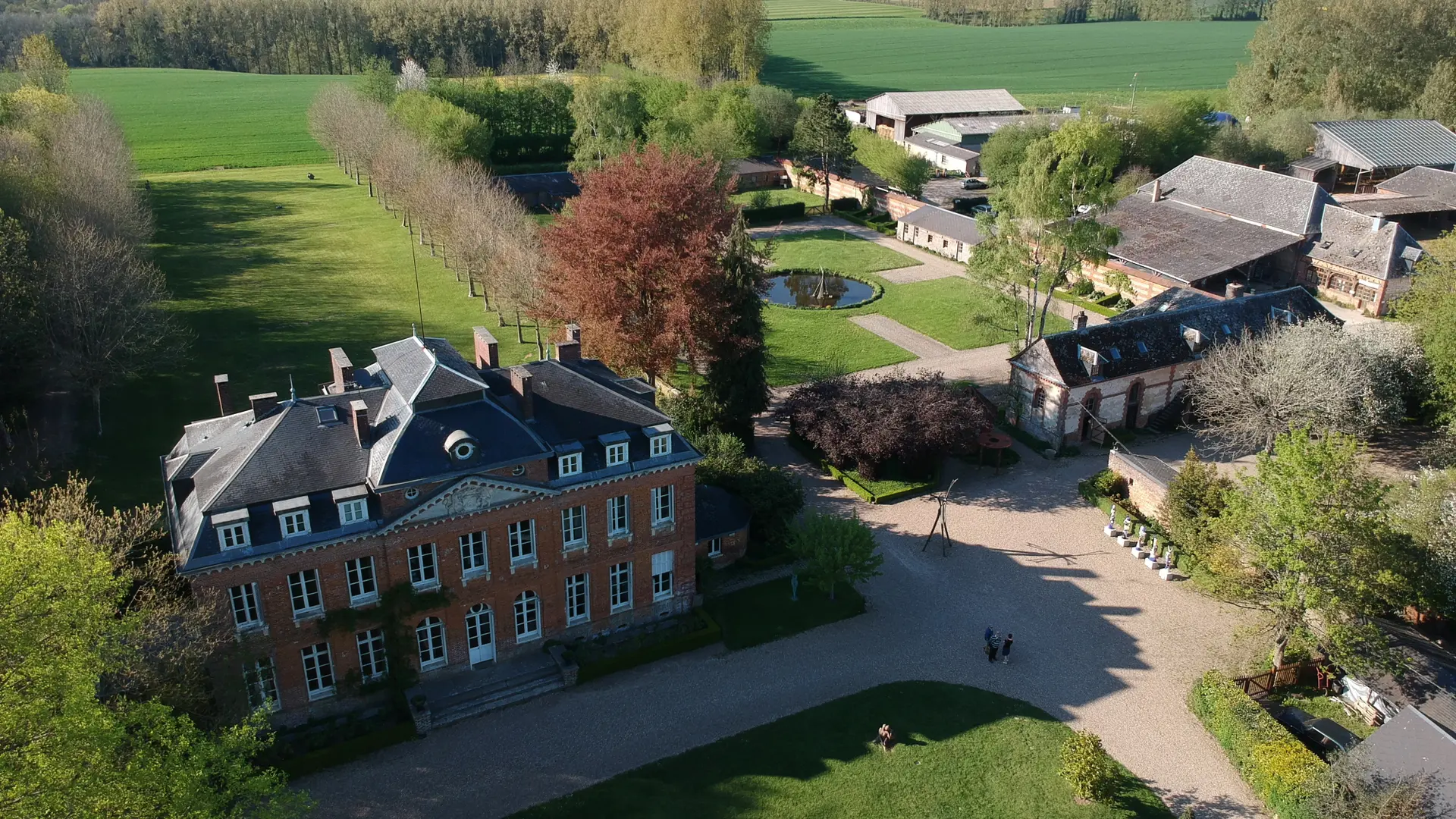 Le Château et ses Dépendances