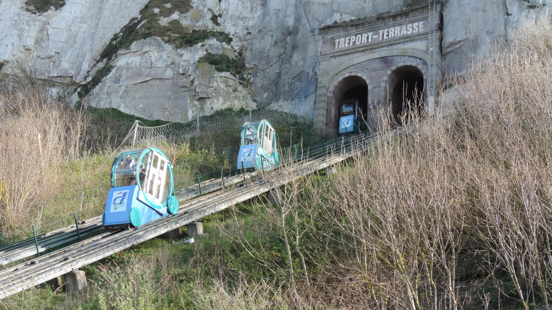FRONT DE MER DE FALAISE 317. Le funiculaire