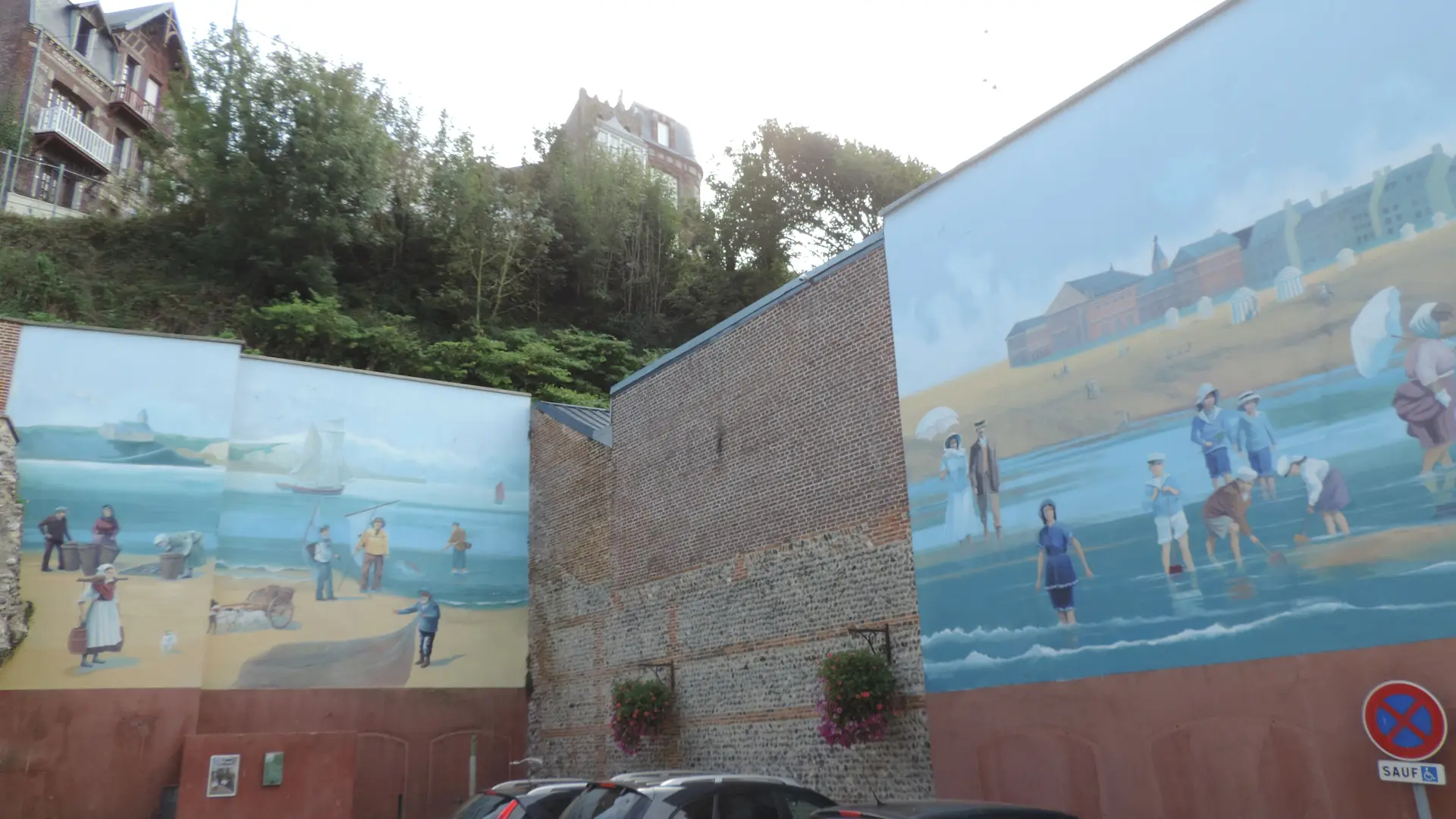 Le tréport_esplanade front de mer 113. Fresque, Quatier des Cordiers