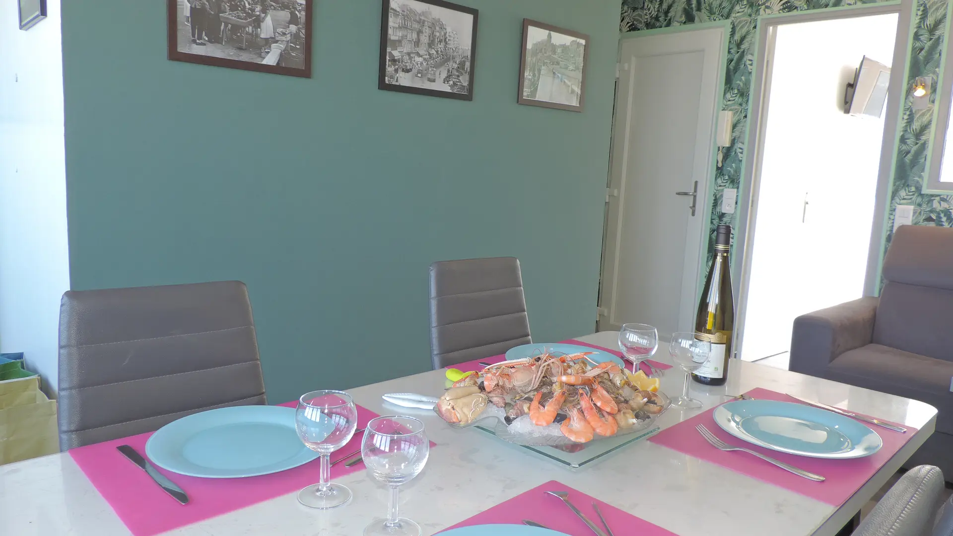 Pièce de vie Esplanade Front de MER 113