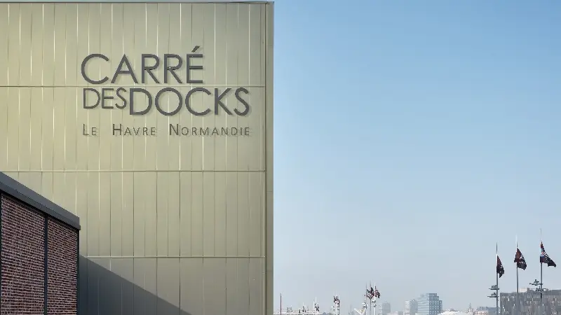 Carré des Docks