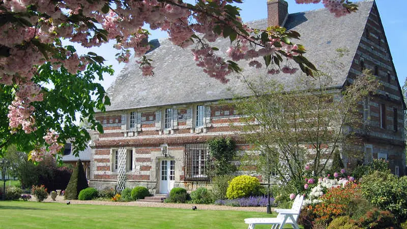 Le Petit Bijou