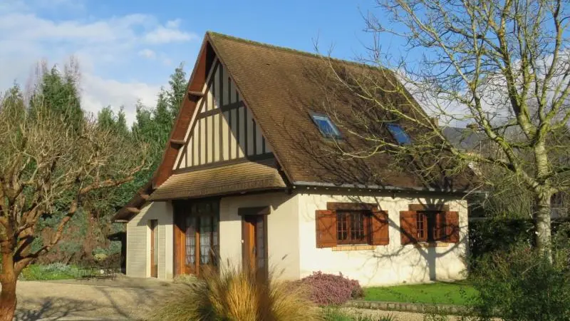 Gîtes de France® - A l'ombre du noyer