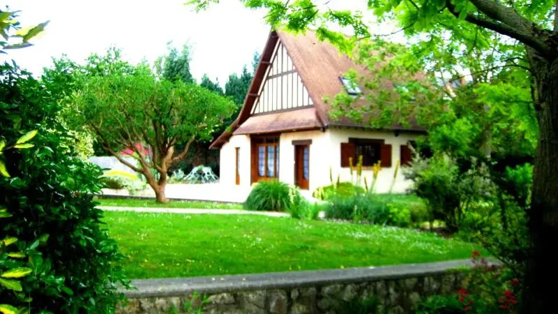 Gîtes de France® - A l'ombre du noyer