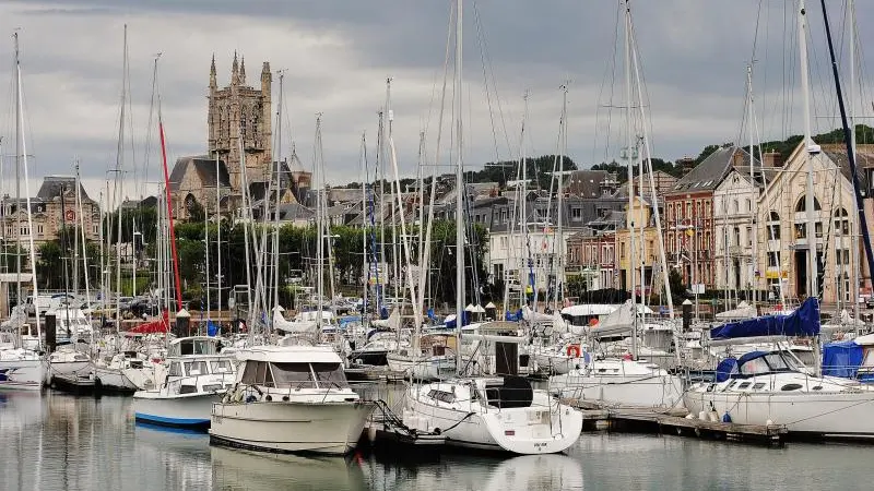 Au Bord du Quai