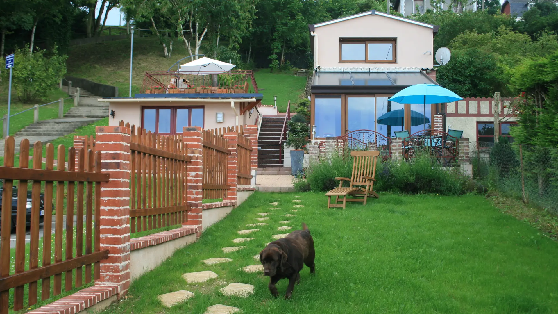 Le_Treport_Au-Balcon-de-la-falaise_Exterieur-chien@Mme-PAUMIER_2022