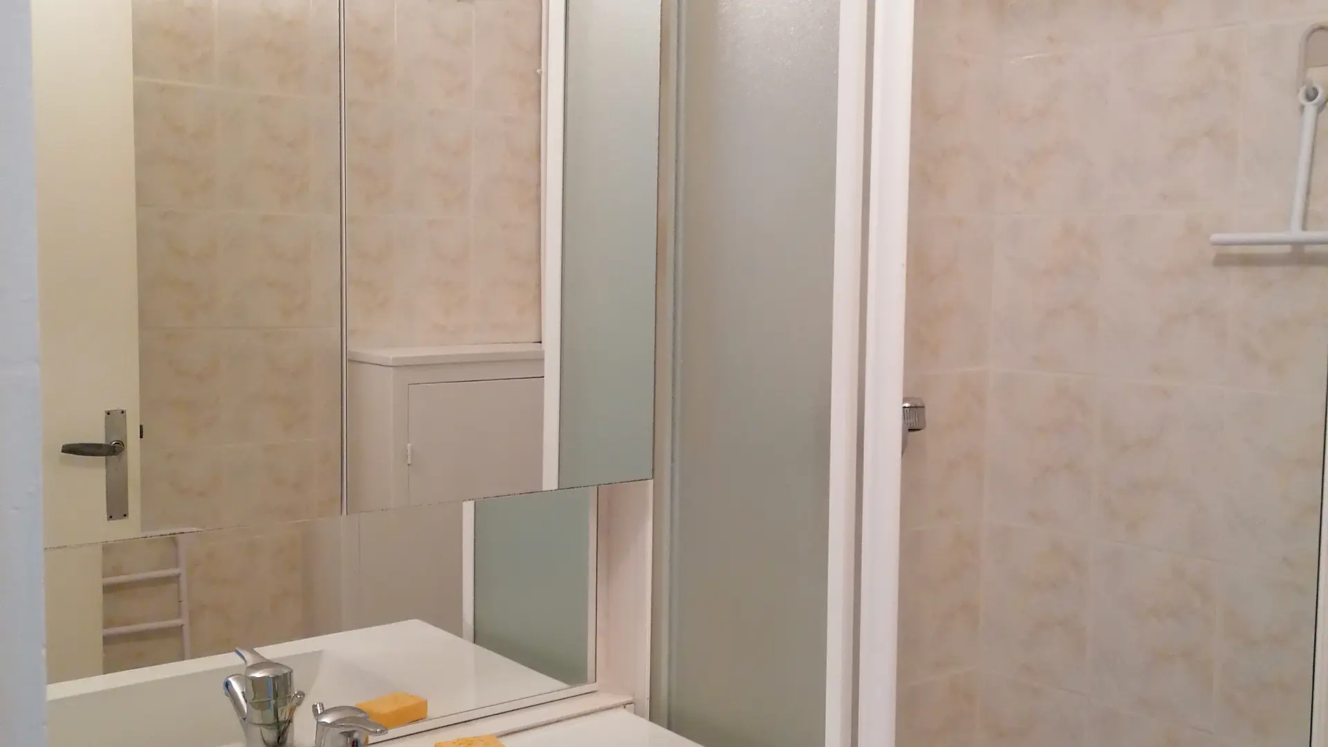 Le-Treport_Appartement-Mme-LEBORGNE_RDC_Salledebain@Mme-LEBORGNE_2023