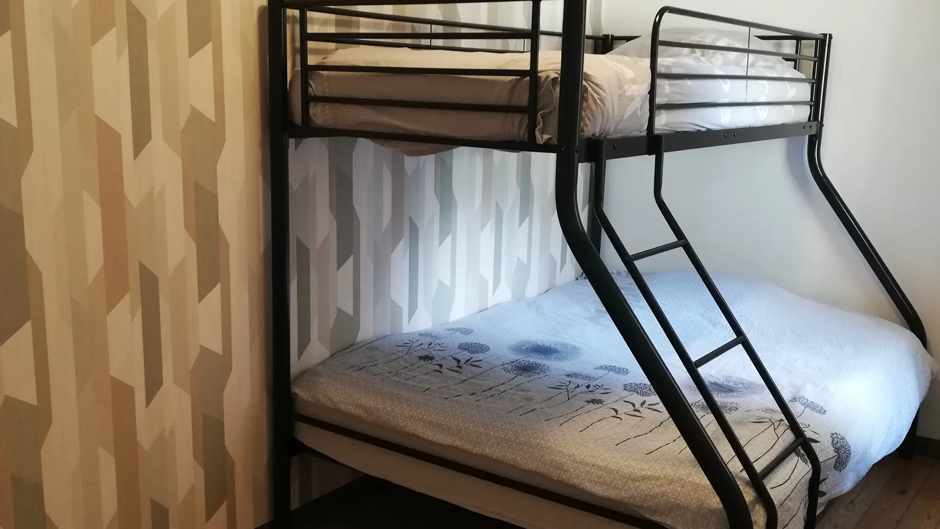 La petite chambre.
