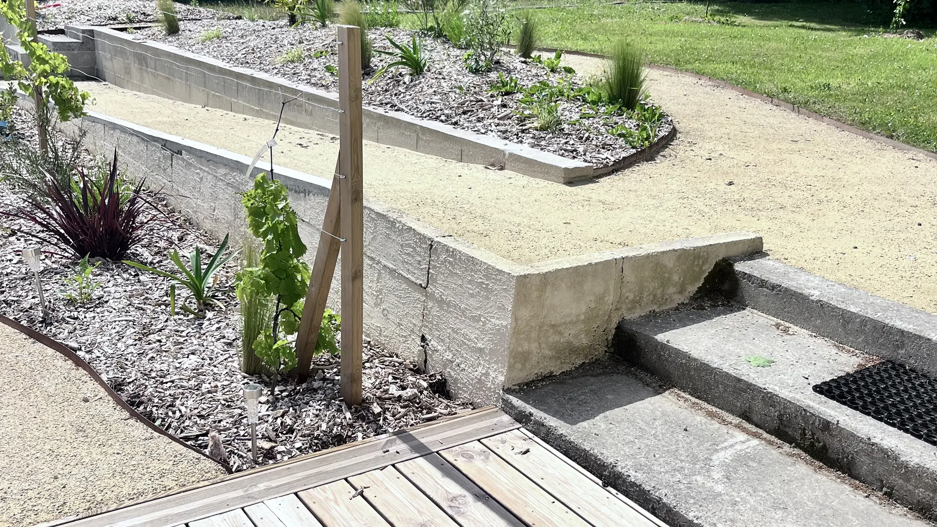 Terrasse bois, accès jardin rampe PMR