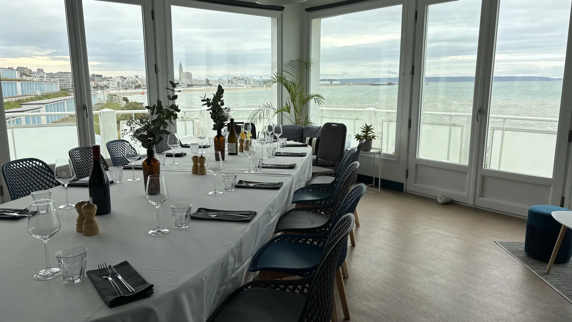 Palais des Régates - Taconet - repas assis