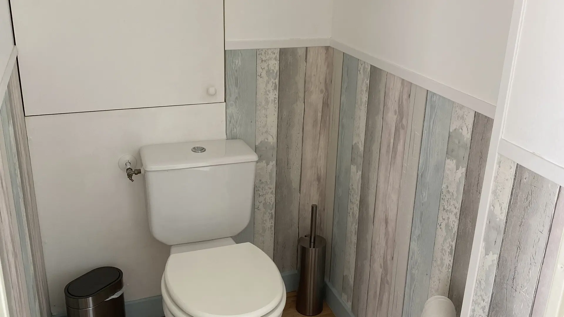 Toilettes séparées