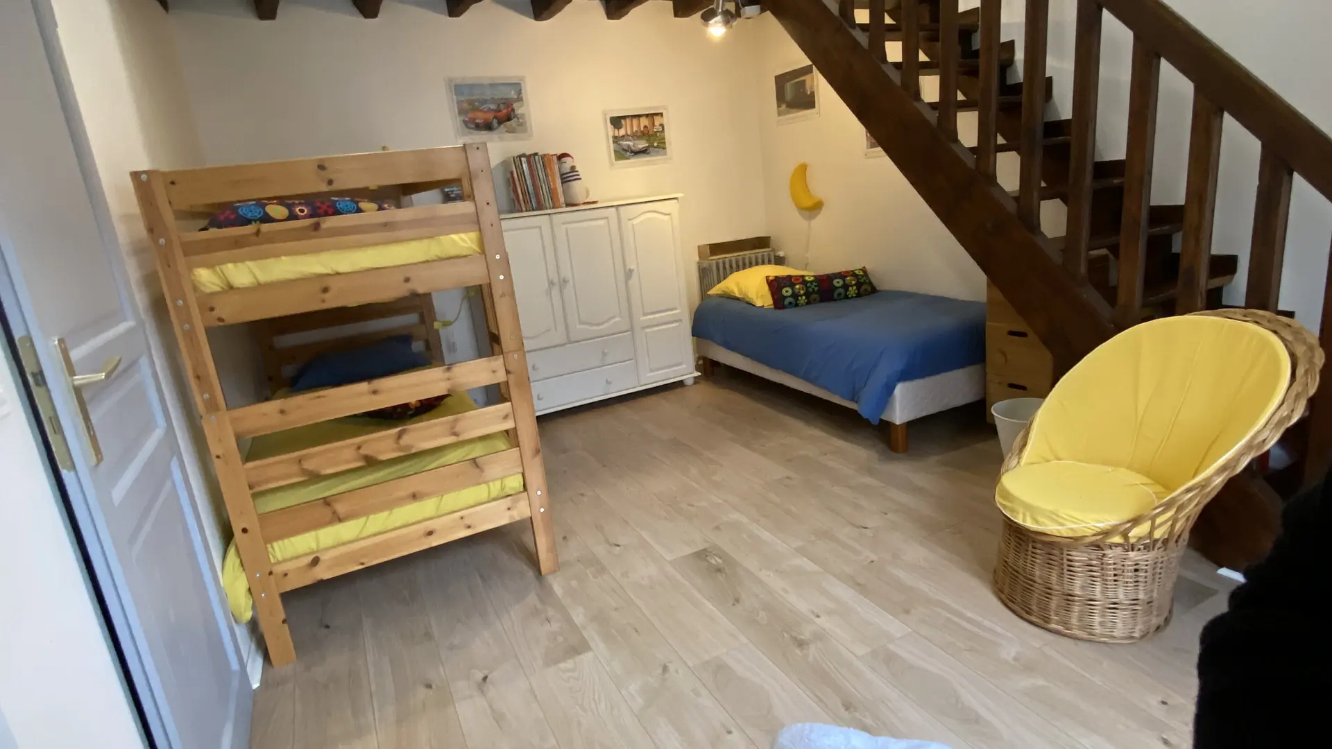 Chambre n°4 - 1 lit superposé + 2 lits simples (couchage double ok) (photo 2/3)