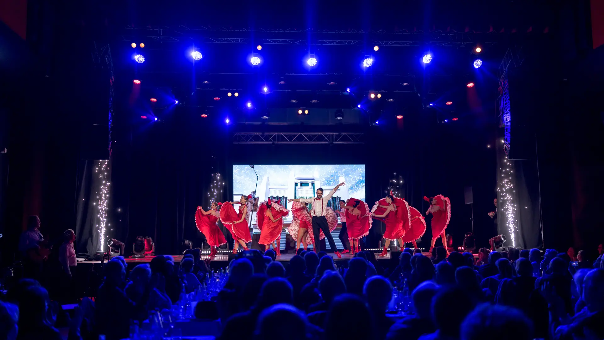 La grande salle - configuration dîner / déjeuner