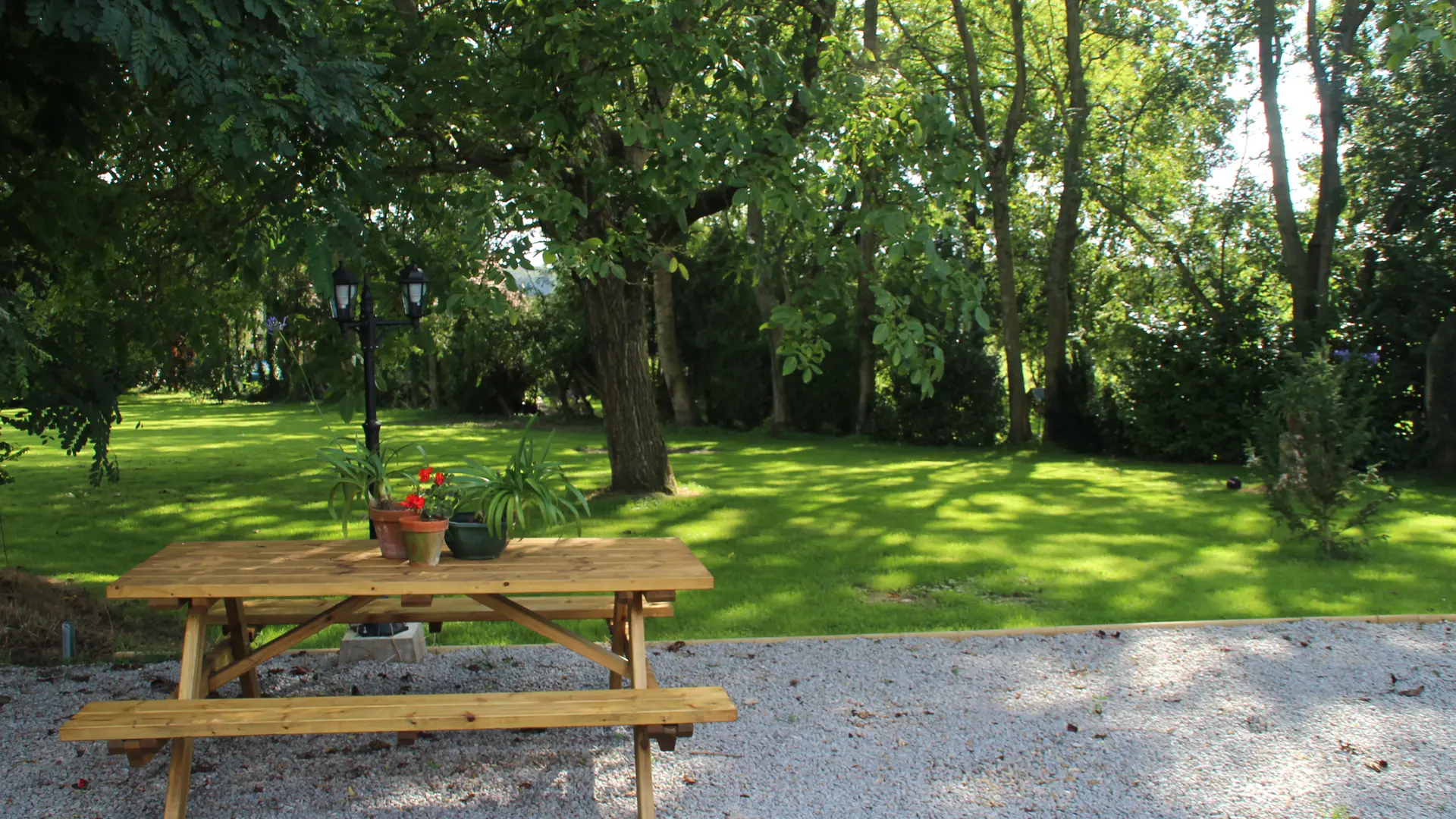 St Pierre Bénouville - Gîte Bellevue - Jardin - Mme Ménard