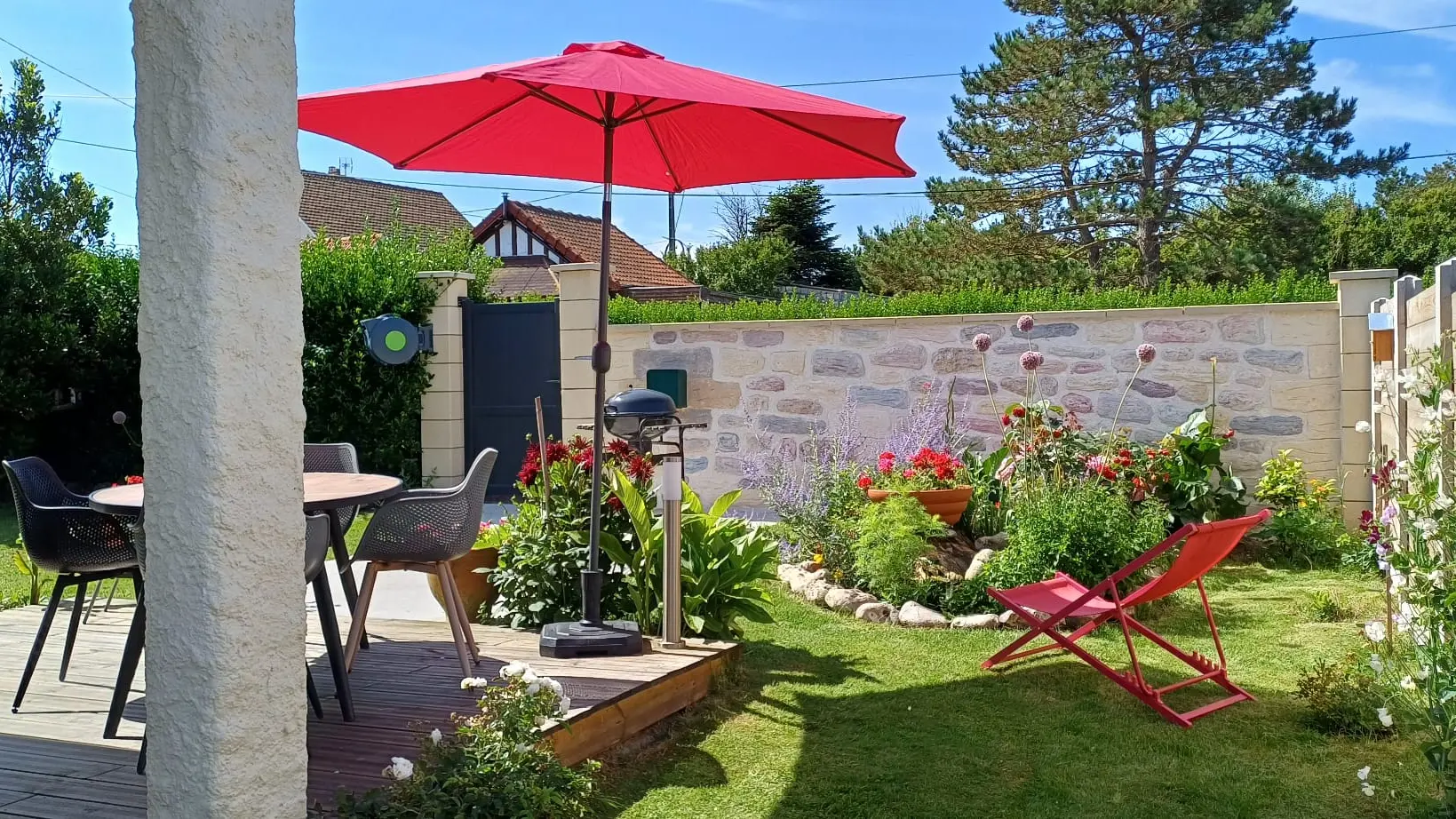 Jardin et terrasse sud ouest
