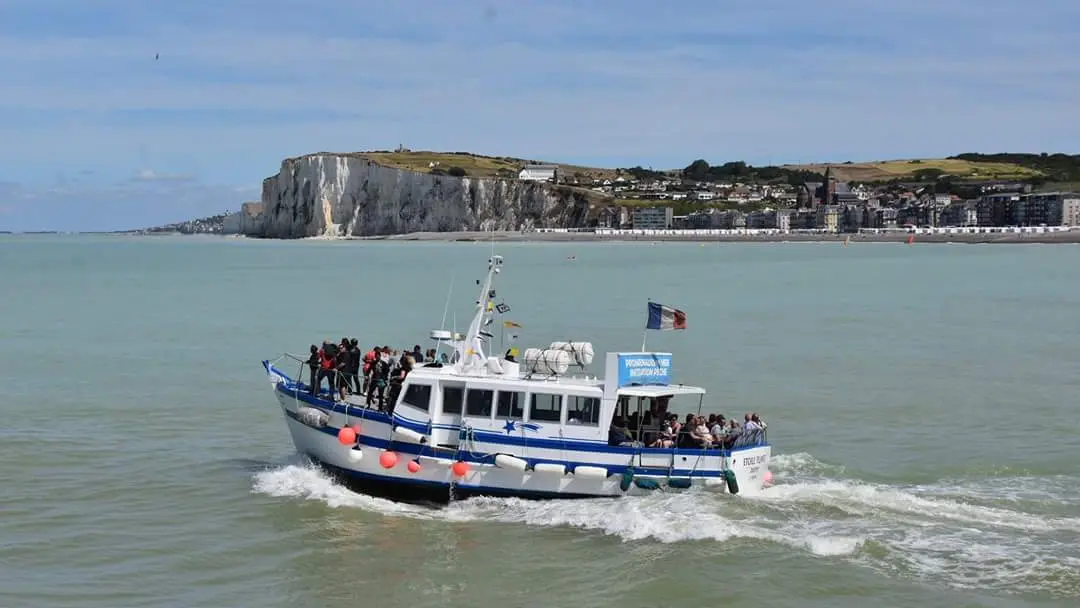 LE TREPORT_Promenade en mer_001 © Eden Etoile Filante