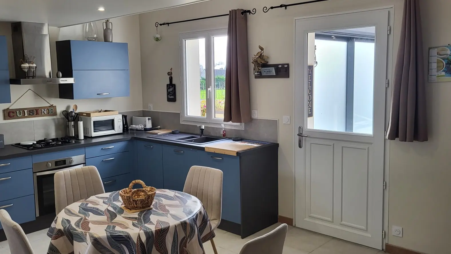 LT_Gite-Terre-et-Mer_Cuisine_M-et-Mme-Delavigne@2025