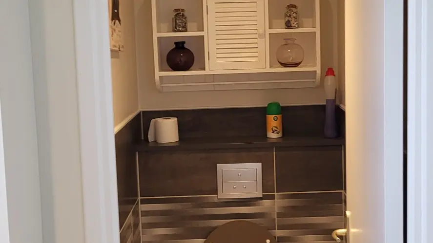 LT_Gite-Terre-et-Mer_WC-RDC_M-et-Mme-Delavigne@2025