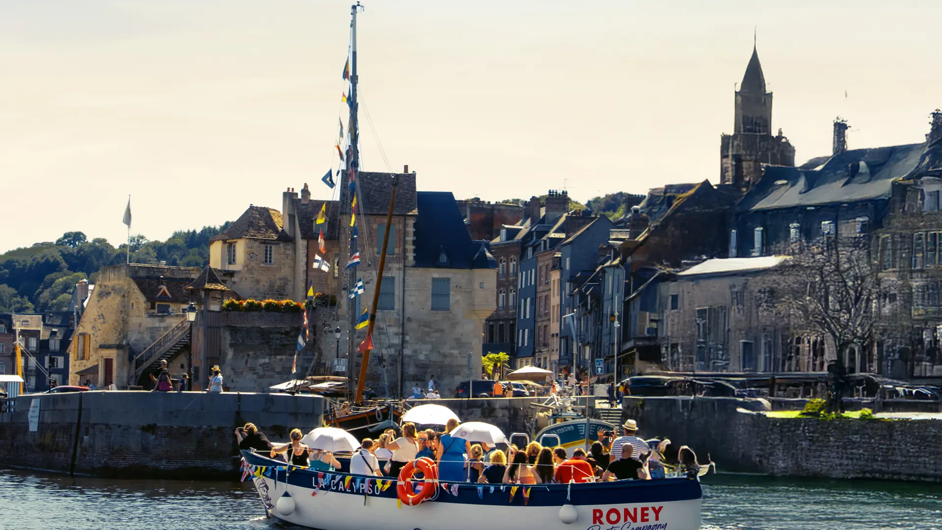 Bateau La Calypso et la Lieutenance