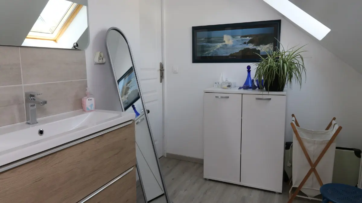 La sérénité normande salle de bain chambres d'hôte Bolbec Mme BEURIOT Caux Seine Tourisme Accueil