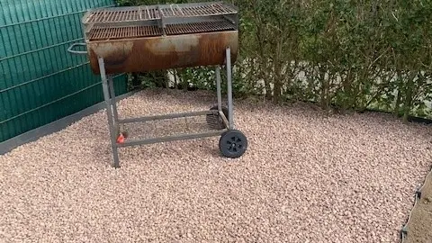 Le-Tréport_Mobil-home-lebonheur-est-dans-le-pré_Barbecue@Mme-DIMOUCHY-Mathilde_2022