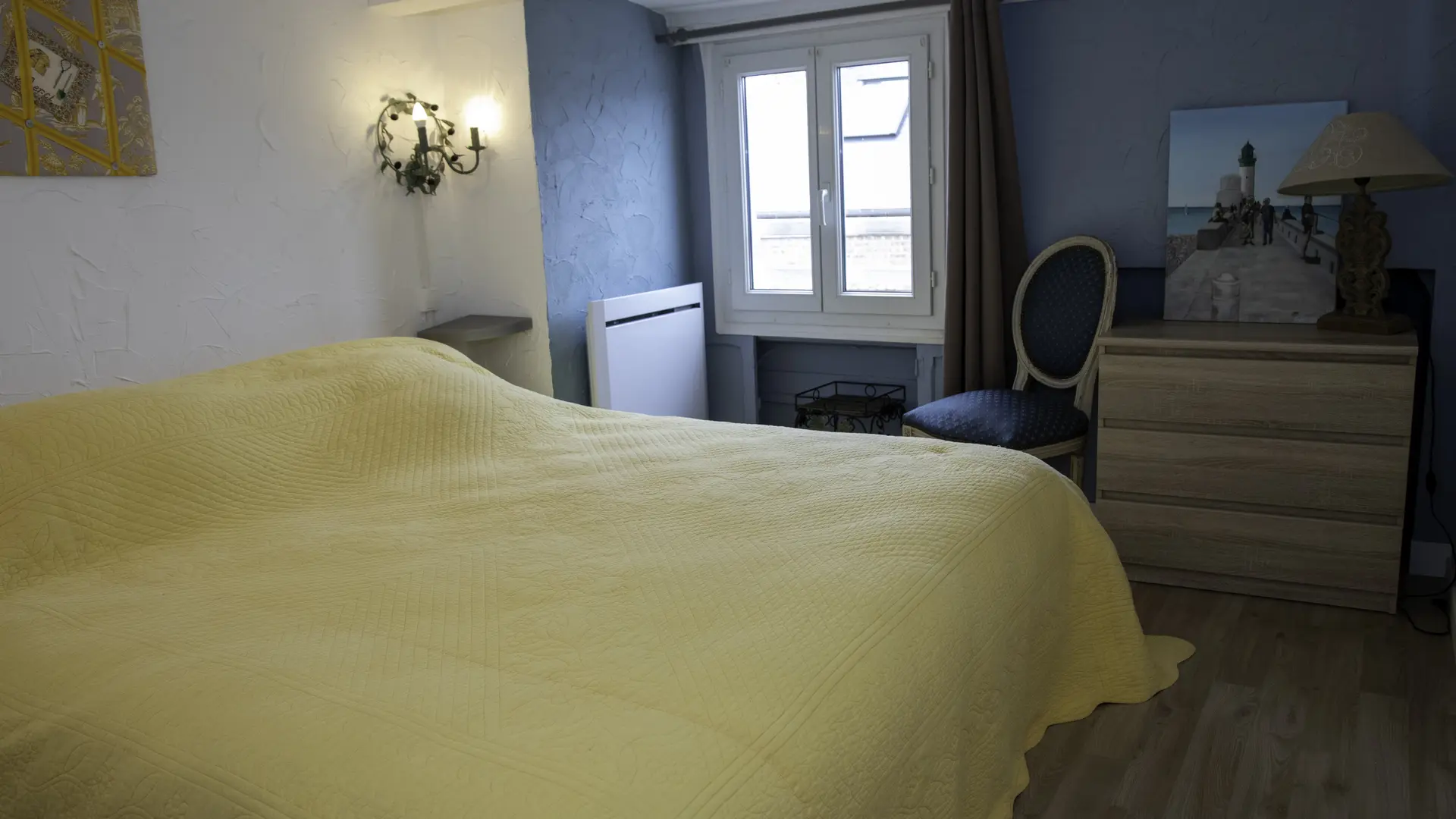 Le-Tréport_La-Rafale_Chambre-Jaune@Mme-Demarquet_2022