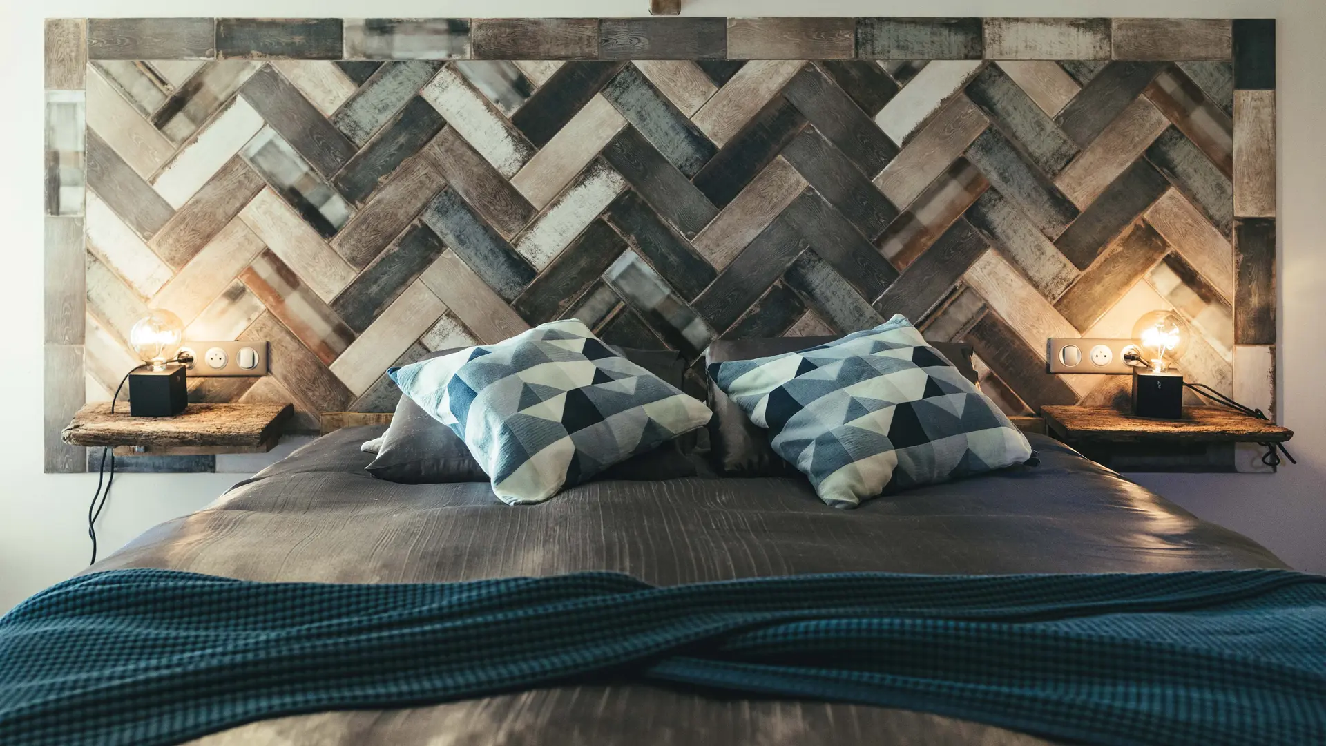 Lit queen size de la Suite de l'Étoile