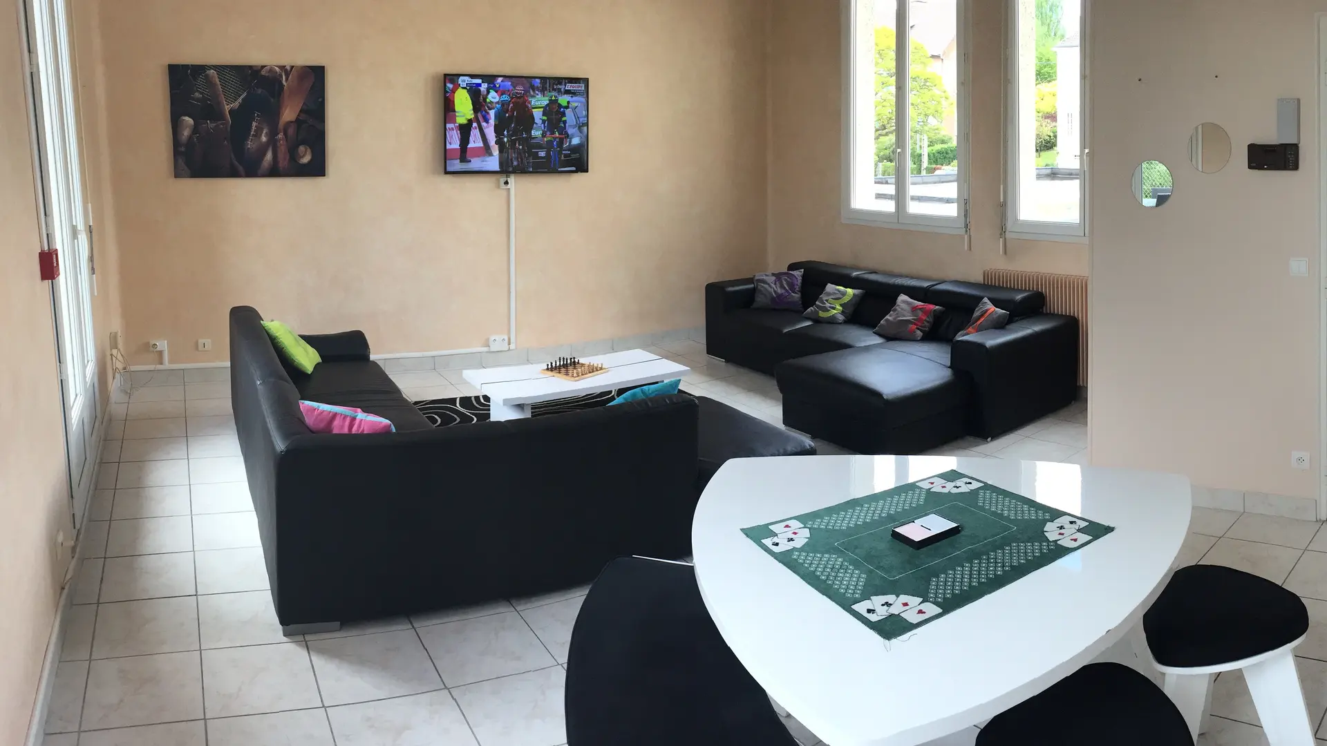 Salon-convivialite--2-Foyer-des-sports-Notre-Dame-de-Gravenchon-PJ2S