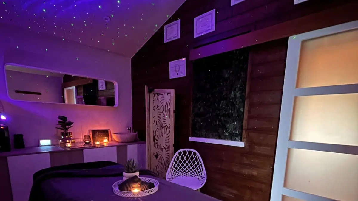 Salon-de-massage-cocoond-emy-1- (1)