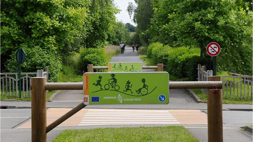 Signalétique de l'Avenue Verte en Seine-Maritime