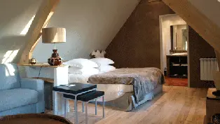 Une chambre sous les toits