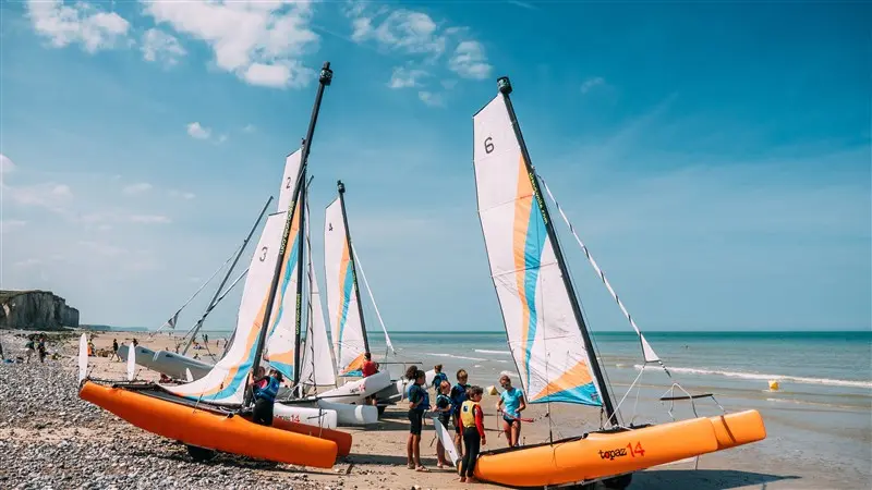 Catamaran prêt à partir