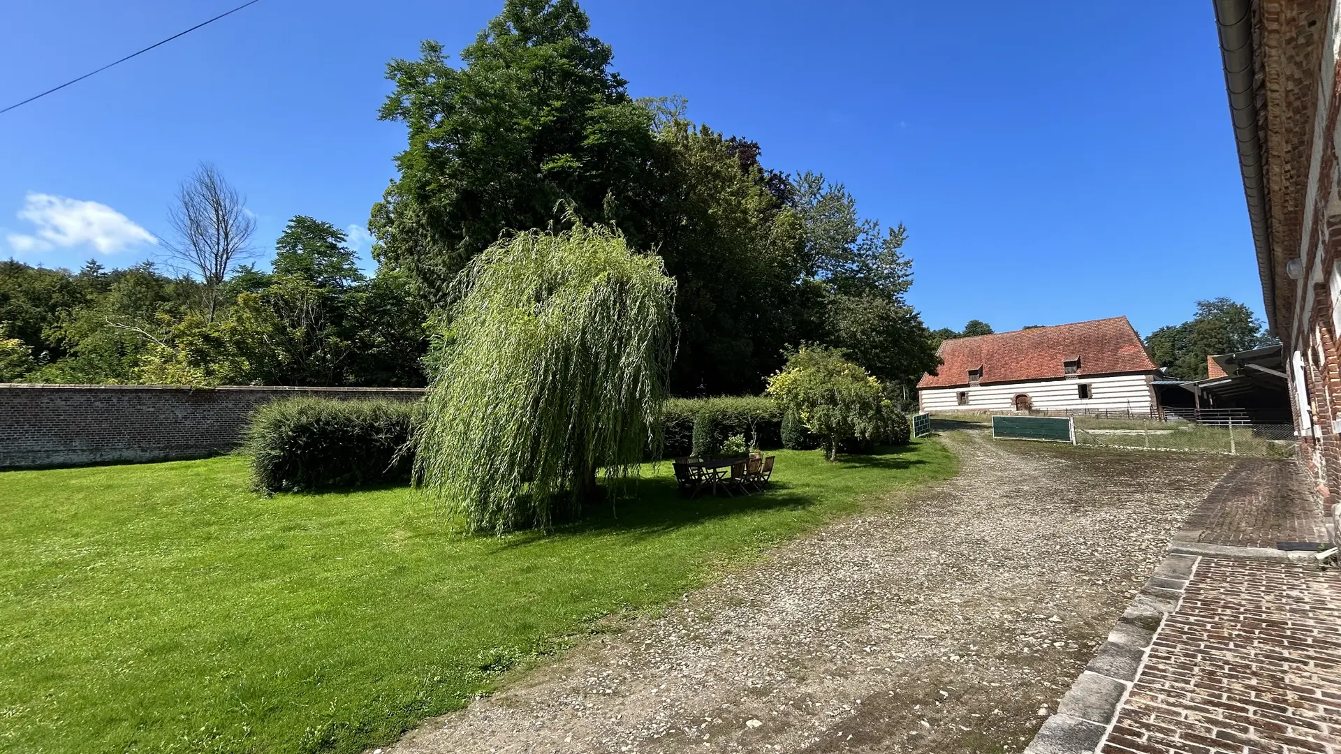 Vue depuis le jardin