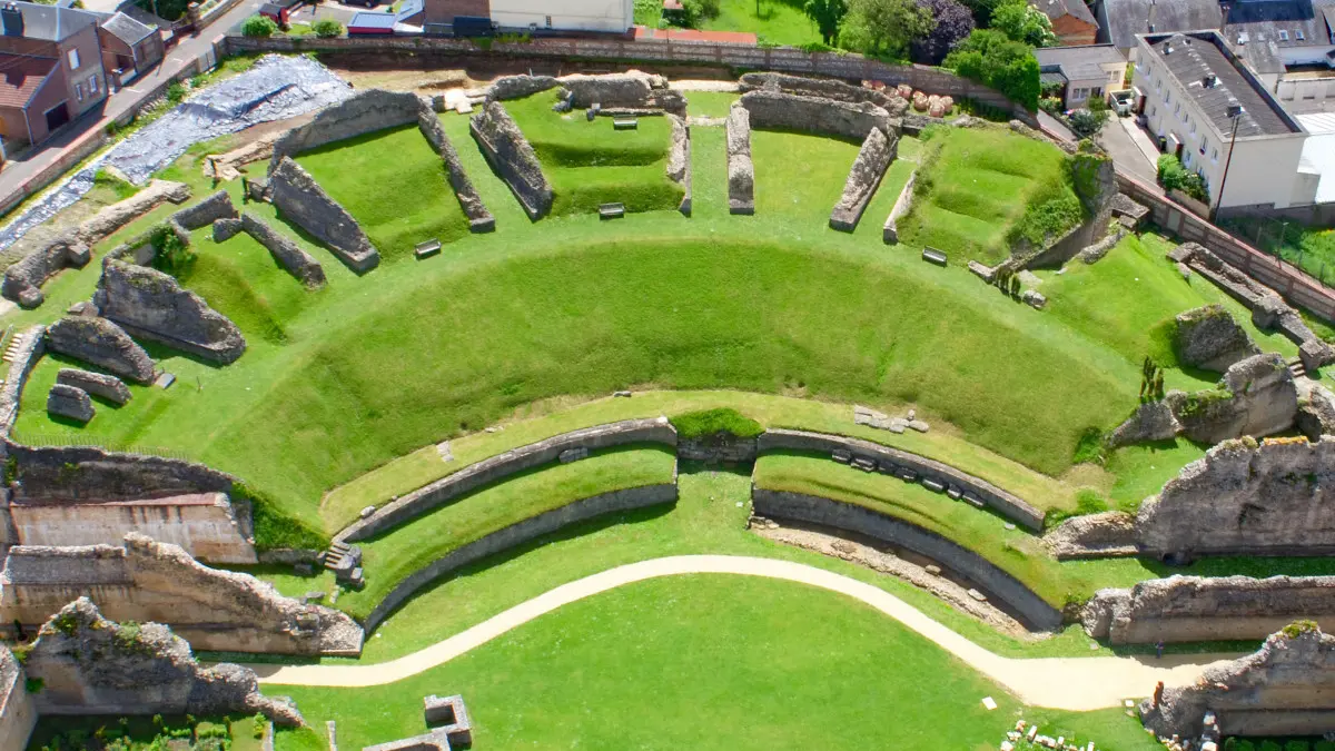 Théâtre Gallo Romain de Lillebonne vue aérienne 2 Caux Seine Normandie Tourisme