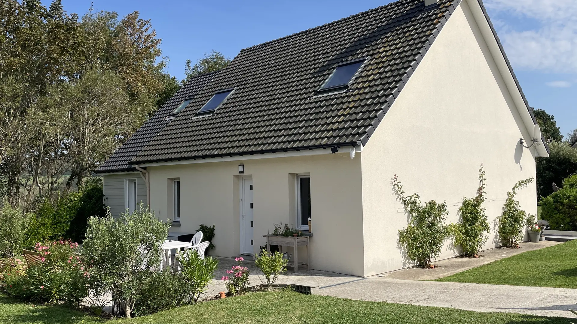 La maison depuis l'extérieur