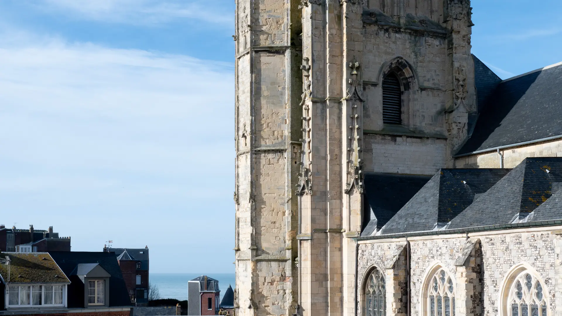 Vue sur l'église depuis la maison
