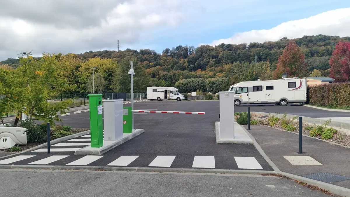 aire-de-camping-car-montville-normandie-rouen-2