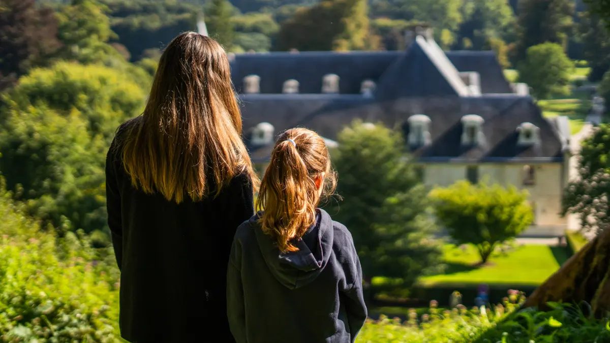 balade-au-dessus-de-l-abbaye-du-valasse-en-famille-agence-bonne-heure